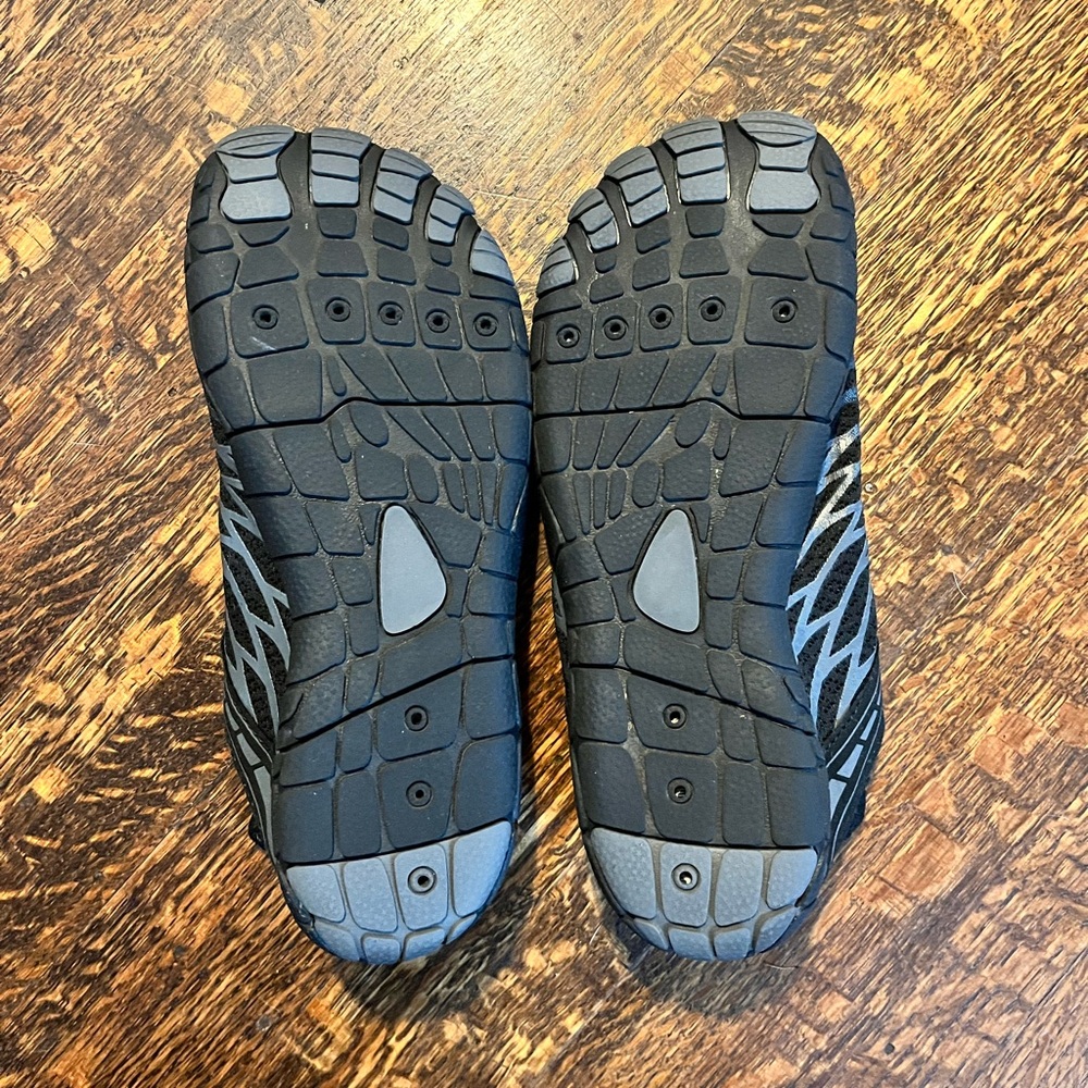 HF (Hike Footwear) Barefoot Sneakers - Picture 2 of 3